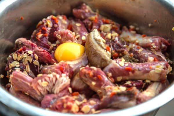 food contaminated with salmonella