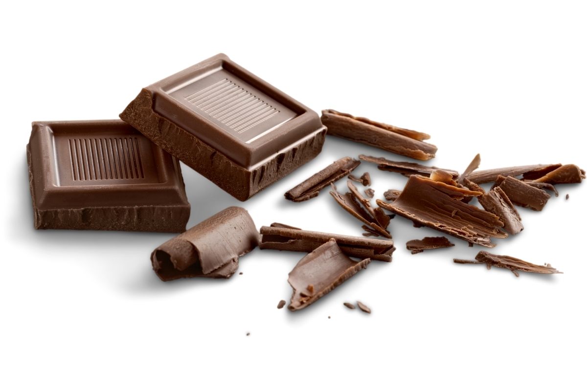 square chocolate and grated chocolate